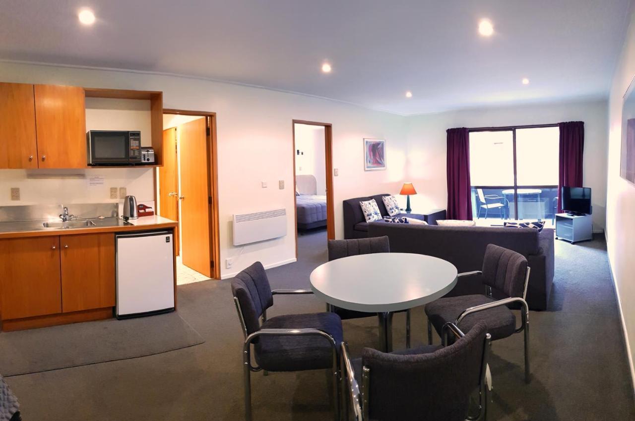 St James Apartments Queenstown Exterior foto
